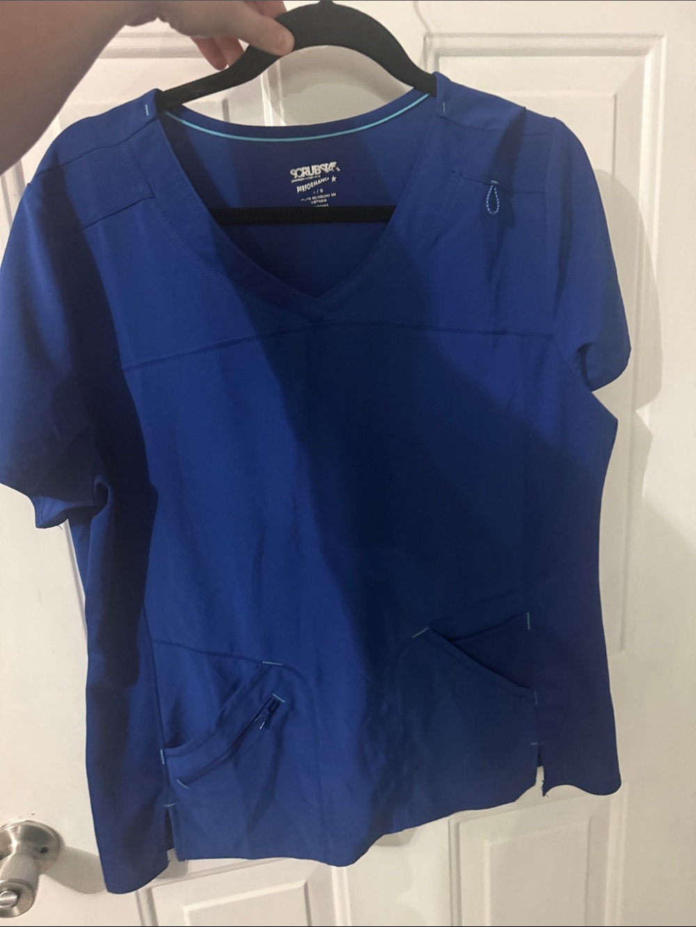 Scrub star Short-Sleeve V-Neck Scrub Top in Royal Blue
